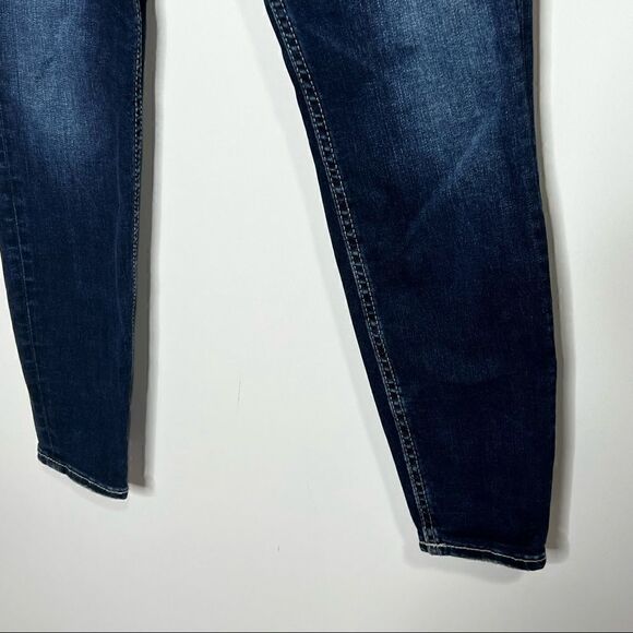 Silver Jeans Co. Calley Skinny Jeans - Picture 3 of 11